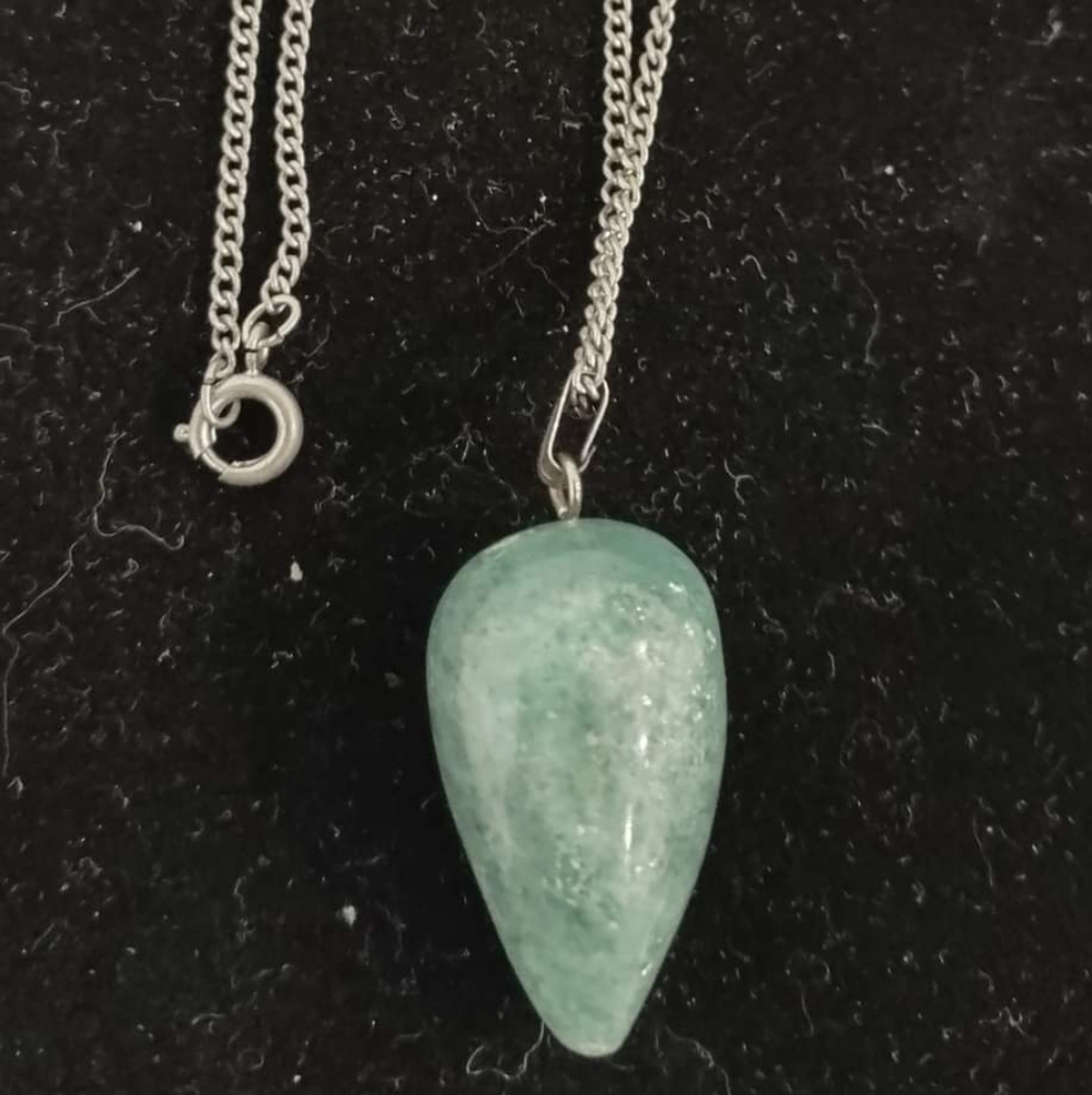 Jade color necklace - Picture 2 of 5